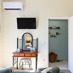 Seaside House In Agios Vasilios * Patras