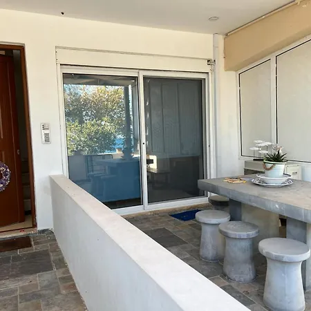 Seaside House In Agios Vasilios 別荘