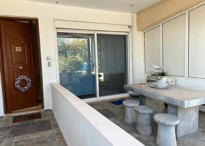 Seaside House In Agios Vasilios Semesterbostad